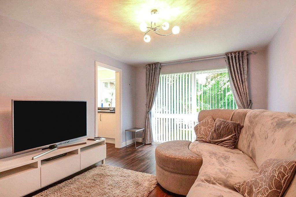 Property photo 1 of 8 Reception Room