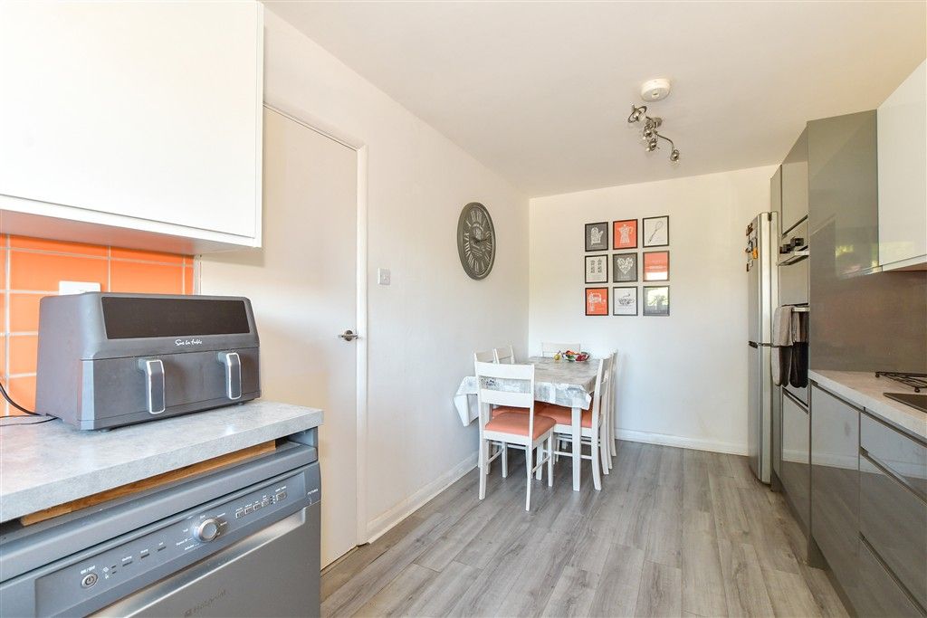 Property photo 3 of 15 Kitchen