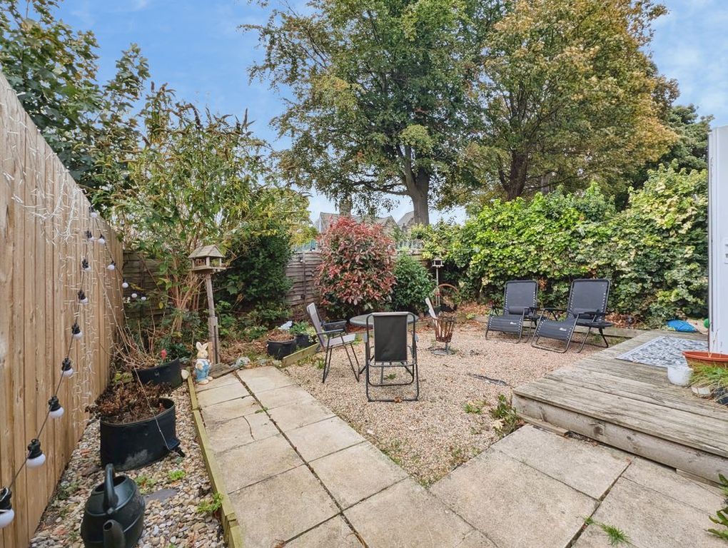 Property photo 2 of 11 Photo 1