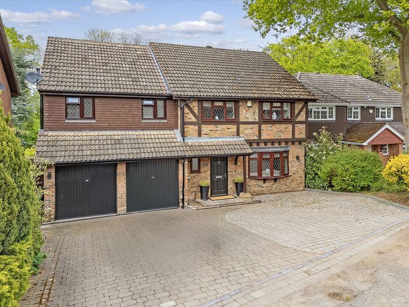 Property photo 1 of 41 4689570