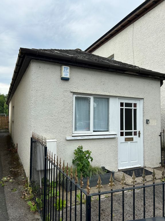 Property photo 2 of 10