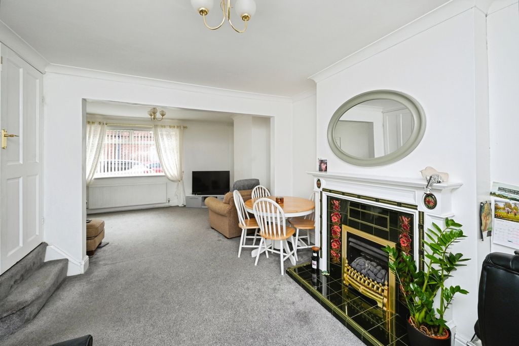 Property photo 3 of 26 Lounge Dining Room