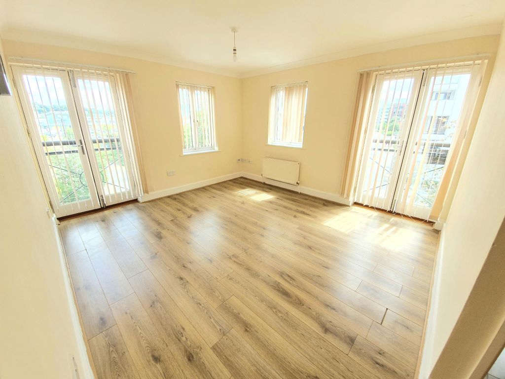 Property photo 3 of 14 Image