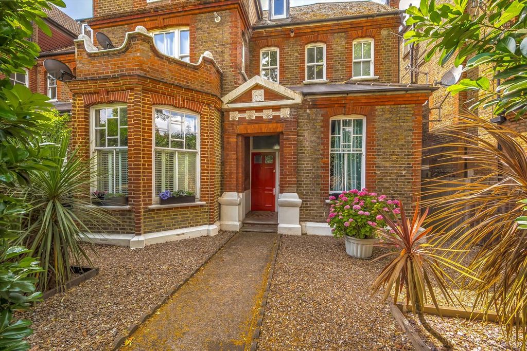 Property photo 1 of 9