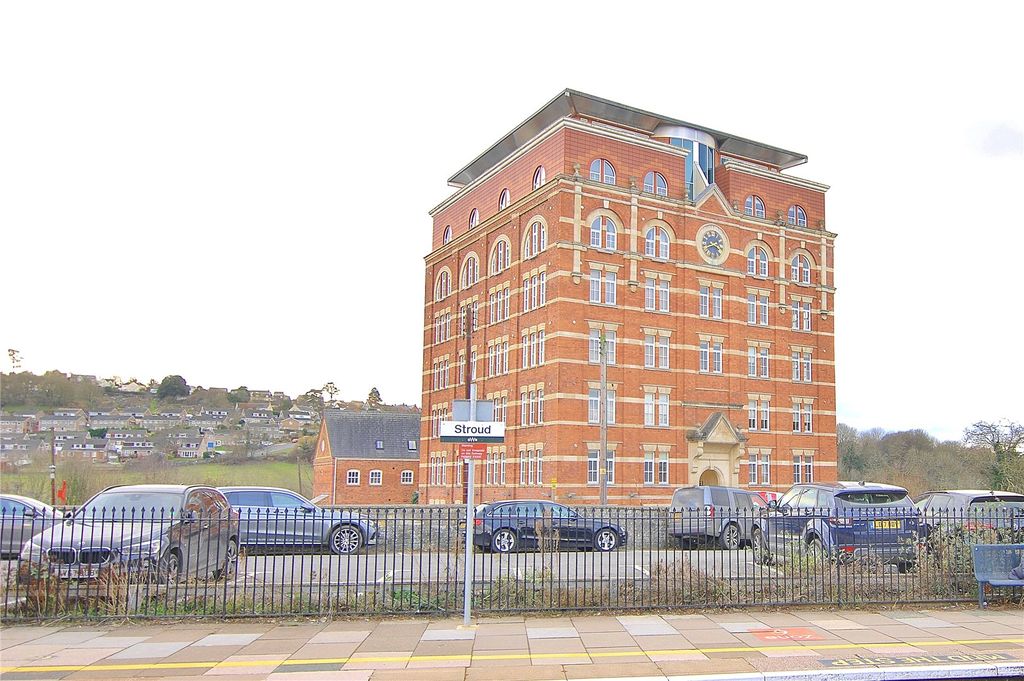 Property photo 1 of 9 Picture No. 13