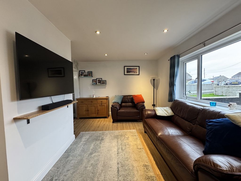 Property photo 2 of 23 Living Area