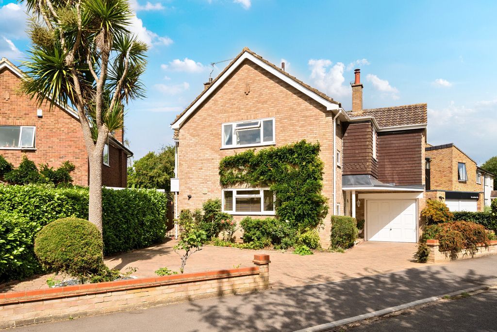 Property photo 1 of 18 1331665-3-6891d4d...