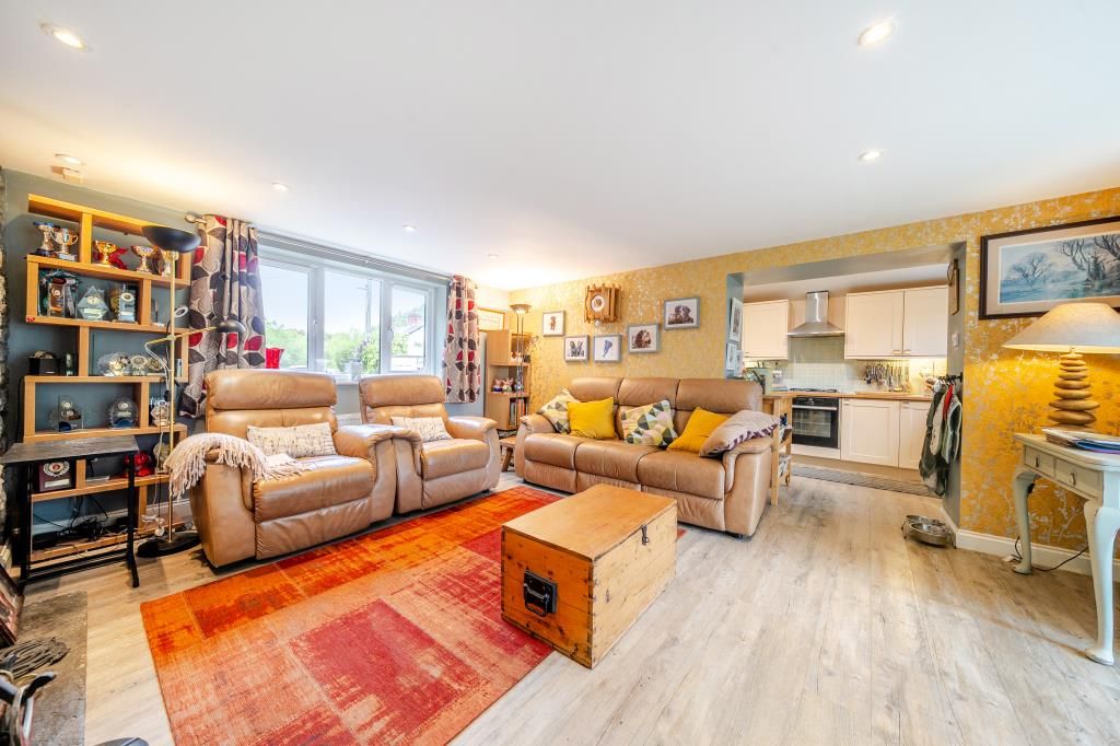 Property photo 2 of 20 Photos