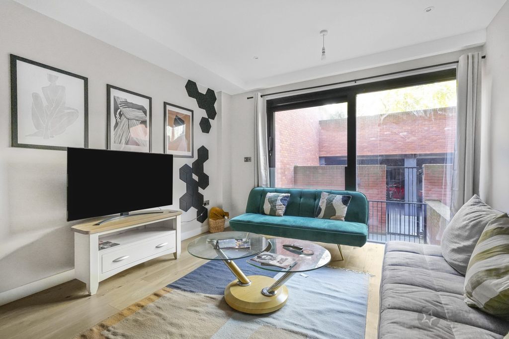 Property photo 1 of 16 Photo 1