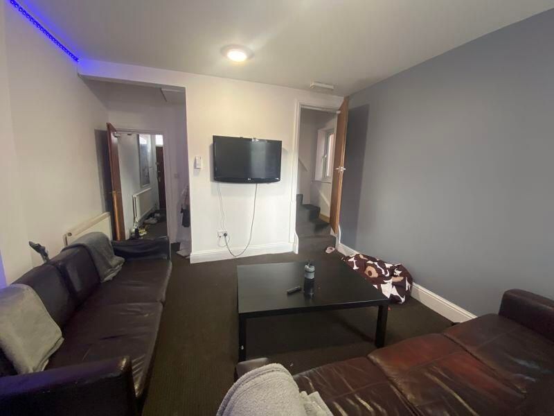 Property photo 2 of 9 Comfortable Communal Lounge With Modern Seating, W...