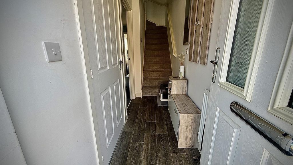 Property photo 2 of 15 Hallway