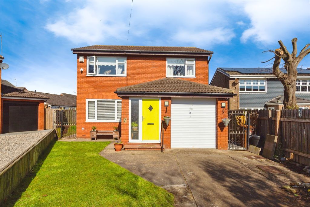 Property photo 1 of 17