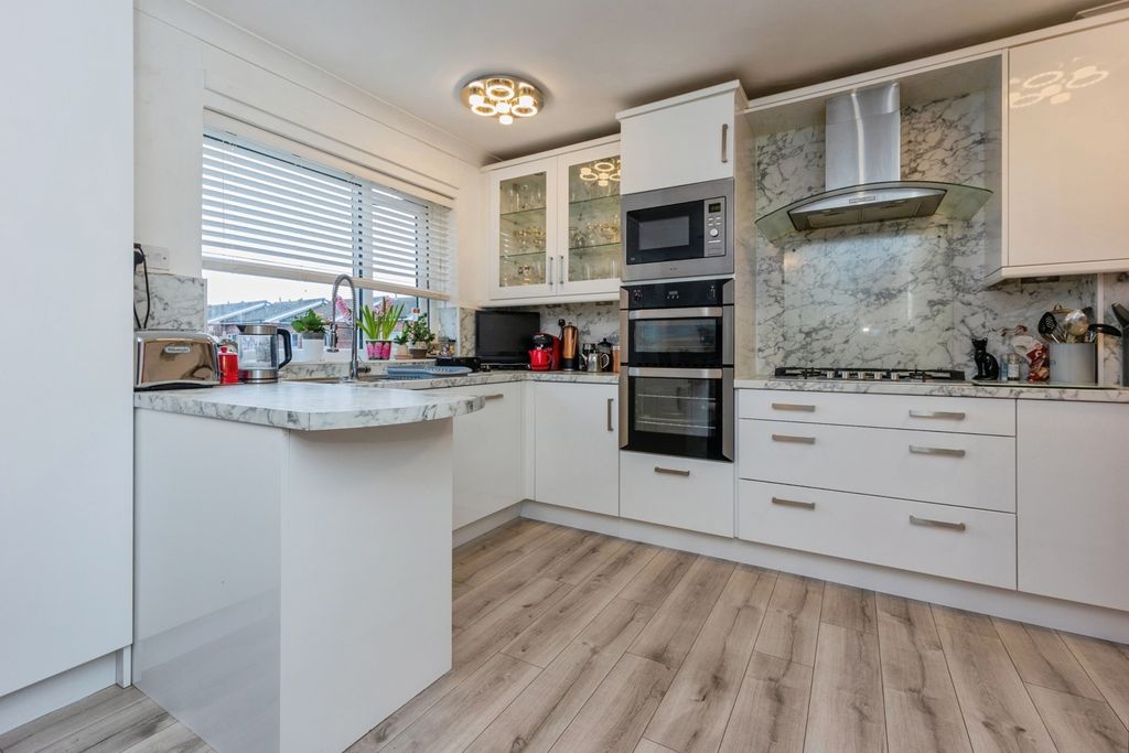 Property photo 2 of 18 Pbox-Img.Jpg