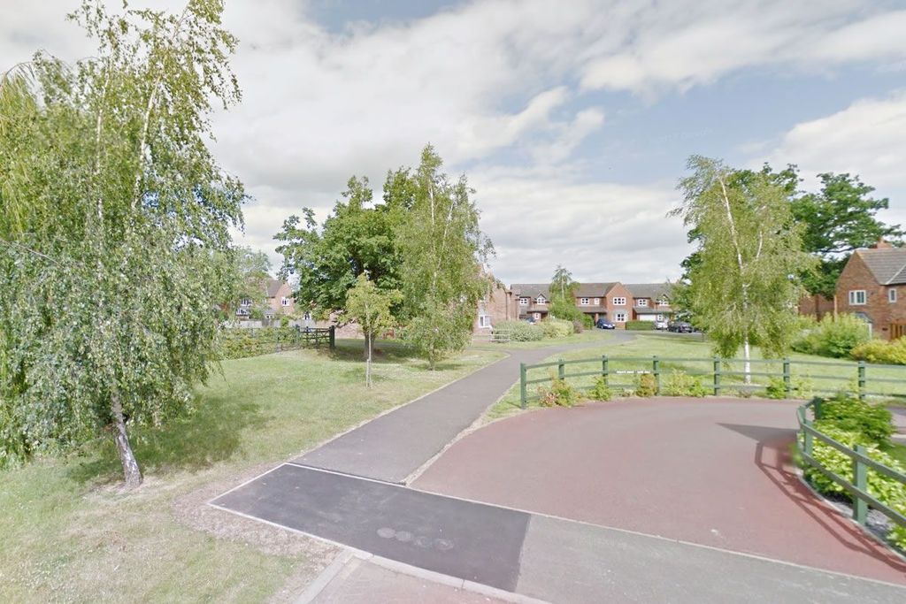 Property photo 2 of 8