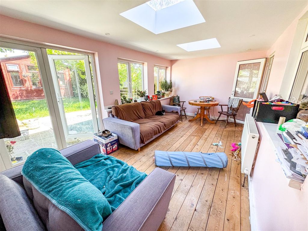 Property photo 2 of 10 Img_0188.F4cXI.Jpg