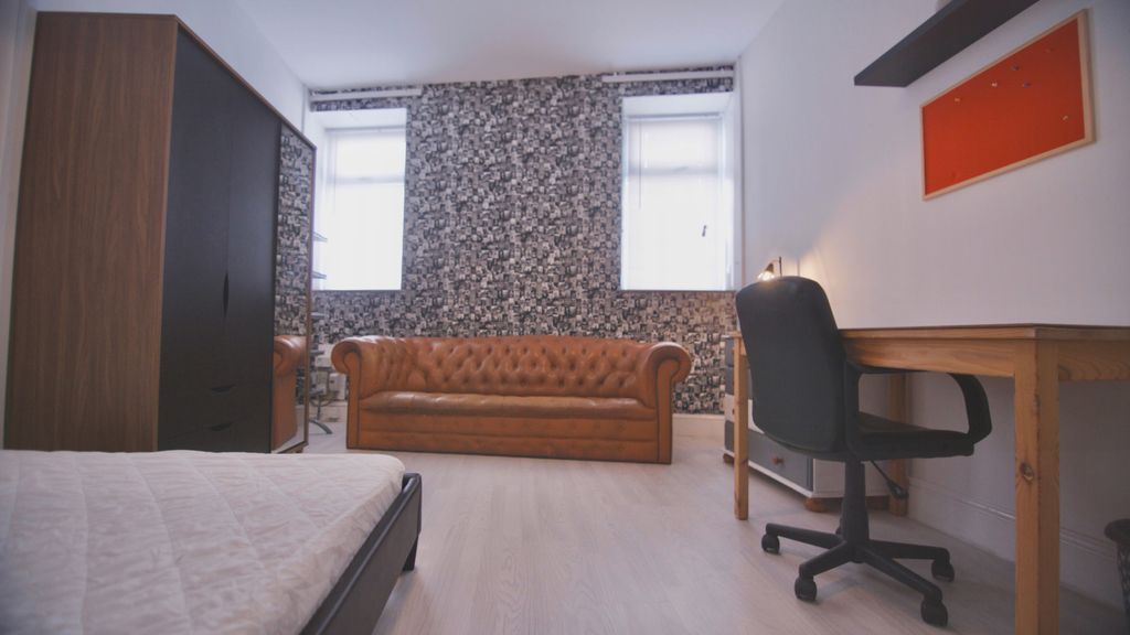 Property photo 3 of 12 Bedroom 1