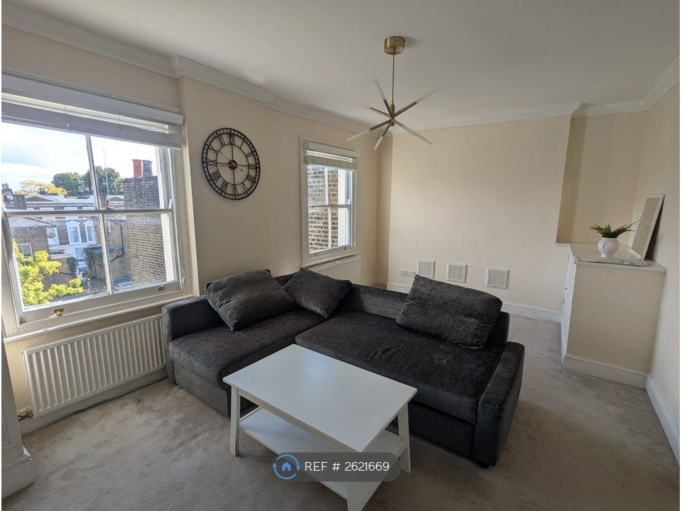 Property photo 1 of 8 Living/Dining Room