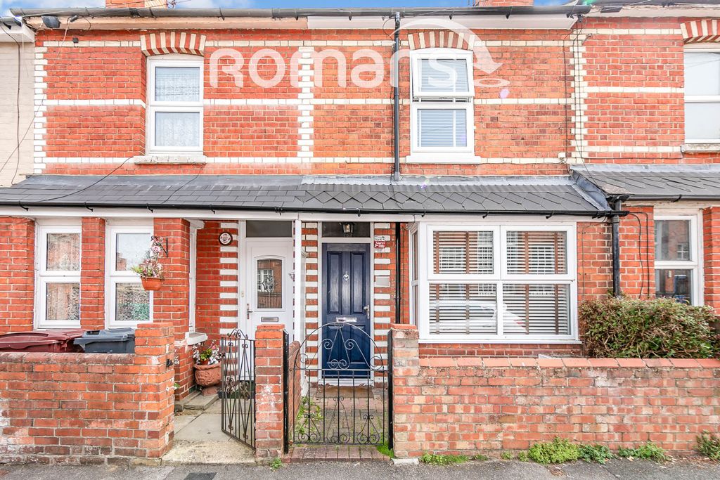 Property photo 1 of 10 Front