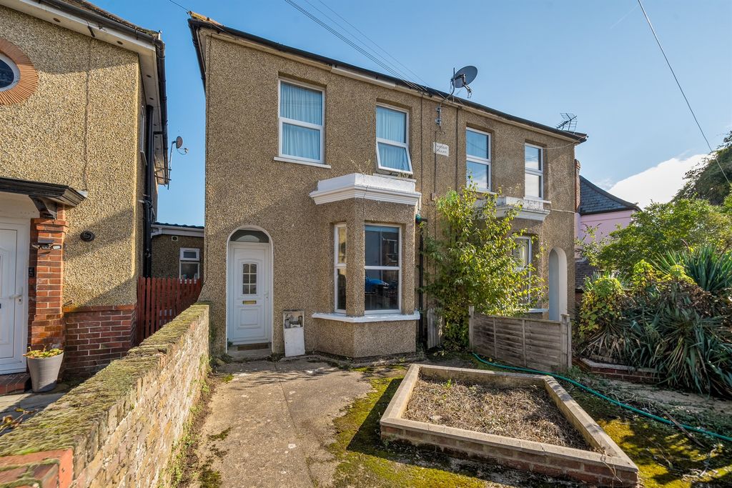 Property photo 1 of 13