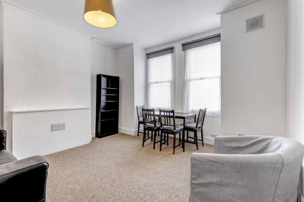 Property photo 1 of 6 Flat_5__5_Theatre_Rd