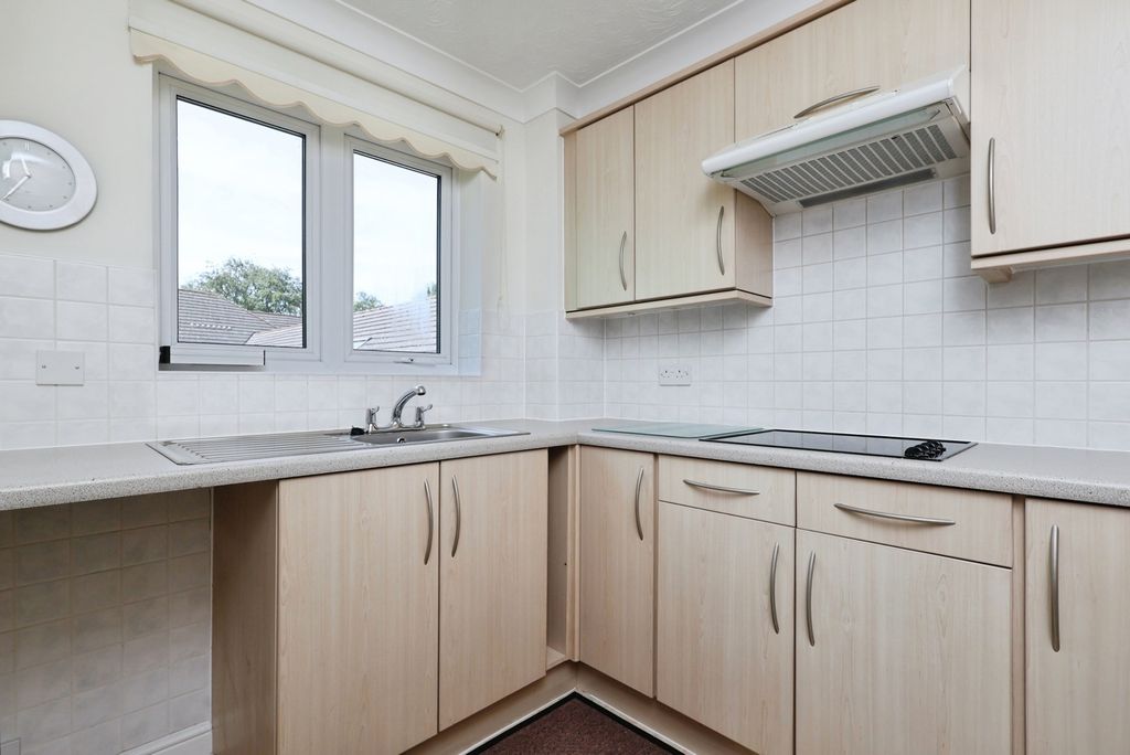 Property photo 2 of 13 Kitchen