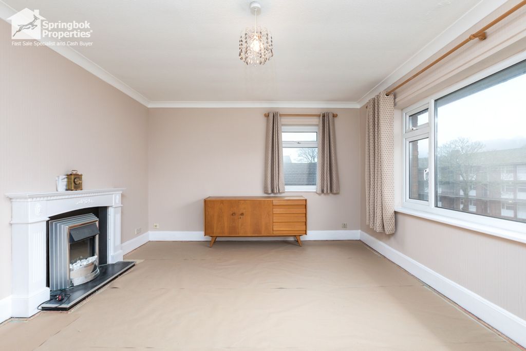 Property photo 2 of 12 Image 1