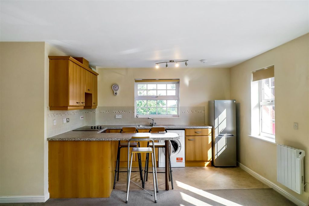 Property photo 3 of 8 Img_2563.Jpg