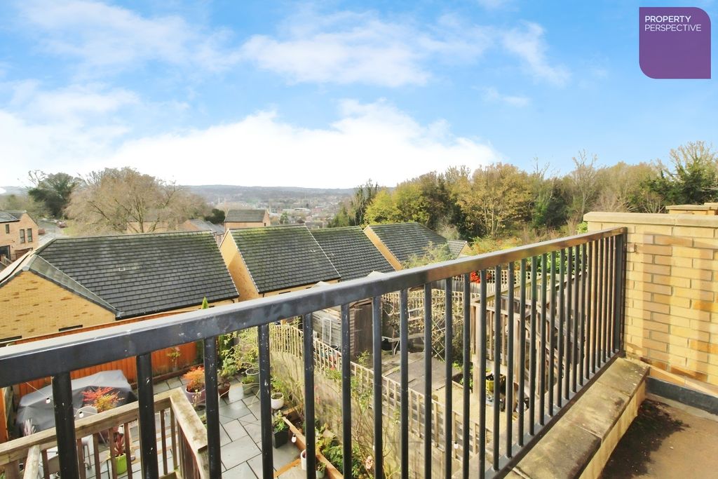 Property photo 2 of 14 External