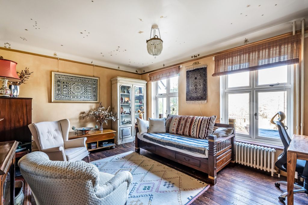 Additional image 10 of 6 bed detached house for saleWilderness Road, Oxted, Surrey RH8
