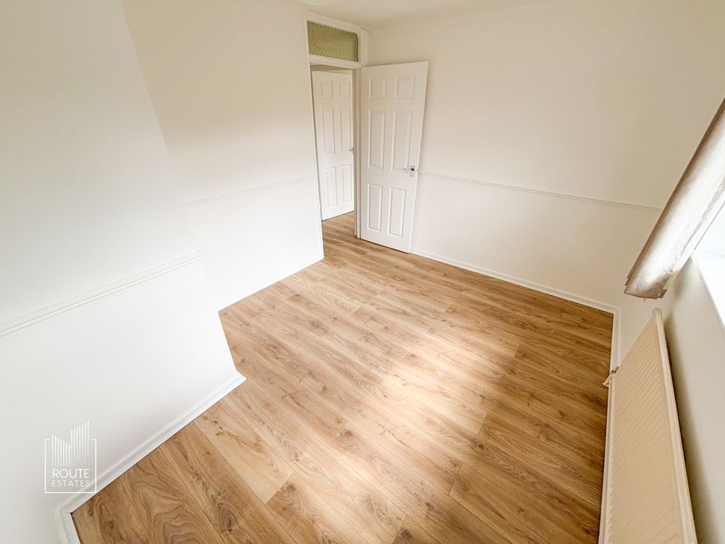 Property photo 3 of 12 Photo 12