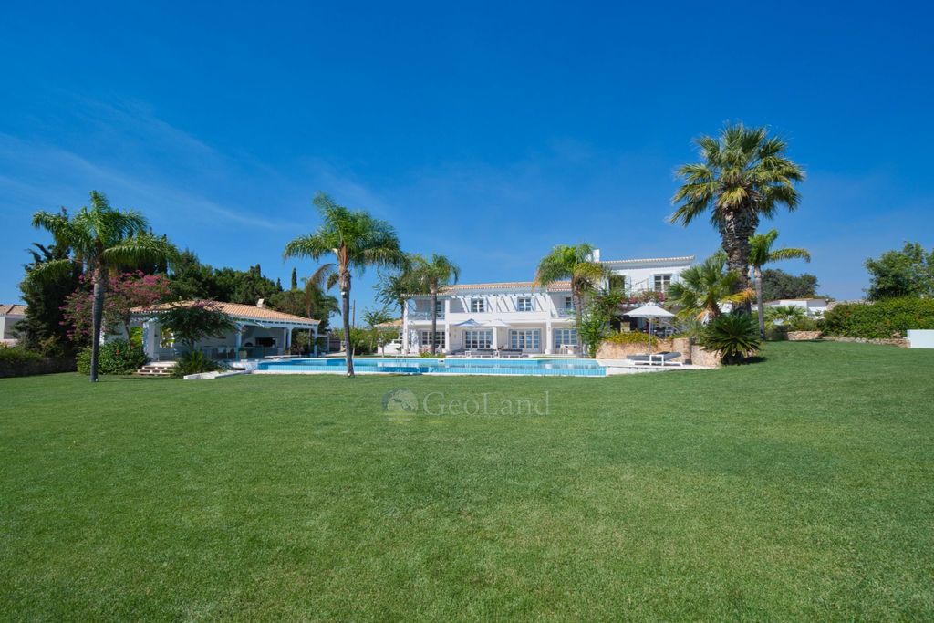 Property photo 2 of 46