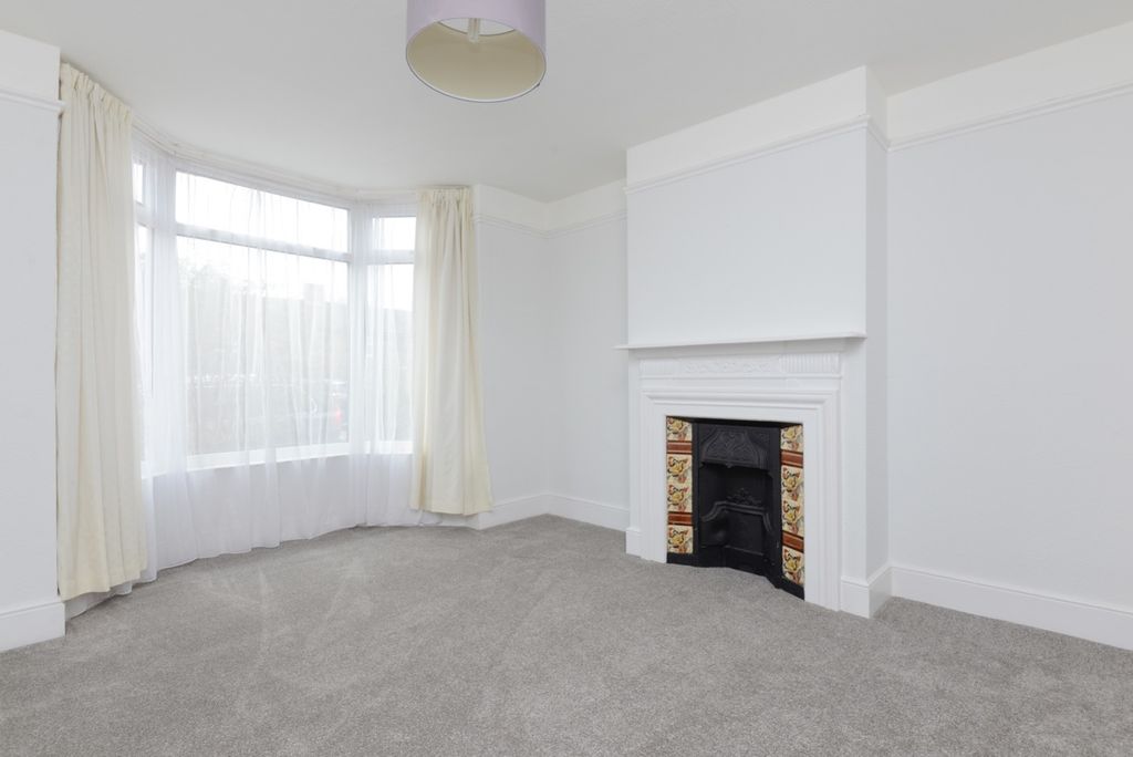 Property photo 2 of 9 421154