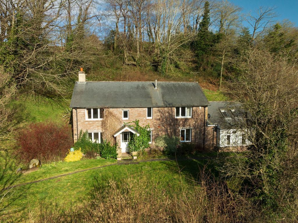 Property photo 3 of 22