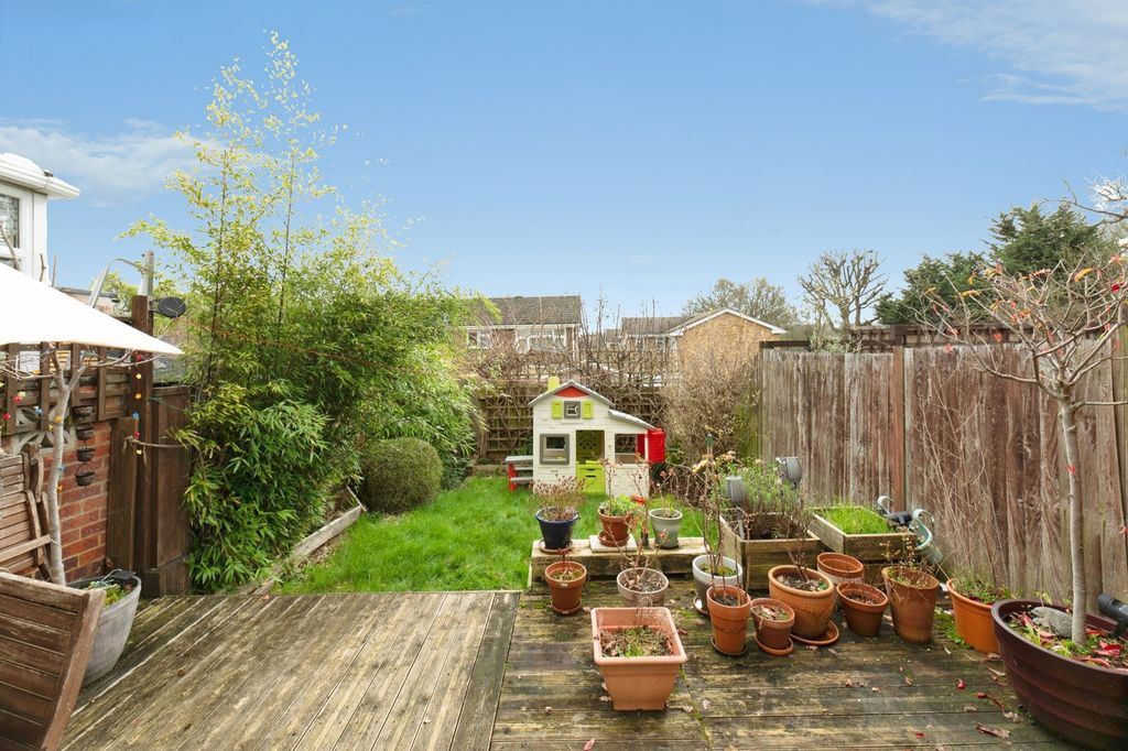 Property photo 3 of 10 Garden