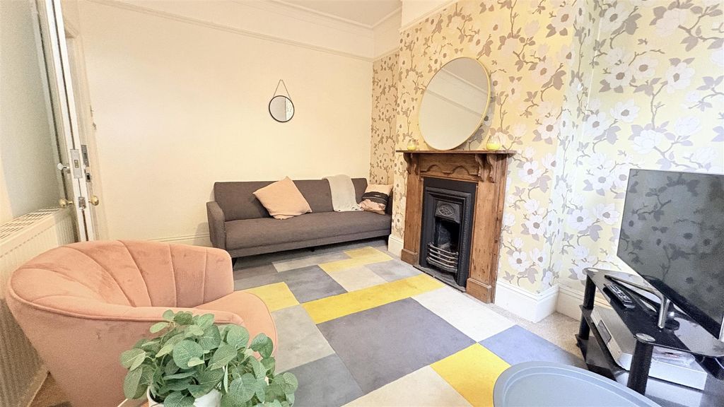 Property photo 3 of 20 Reception Room