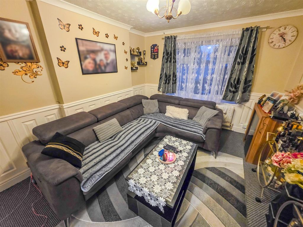 Property photo 2 of 22 20251128_162644.Jpg