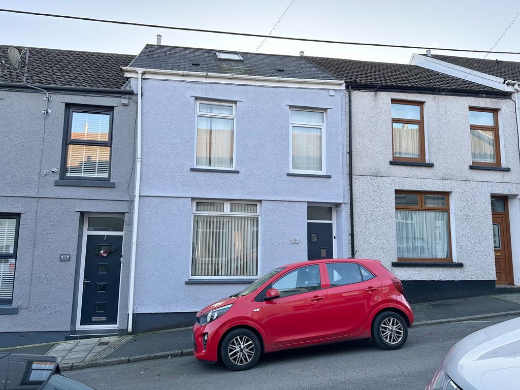 Property photo 1 of 9