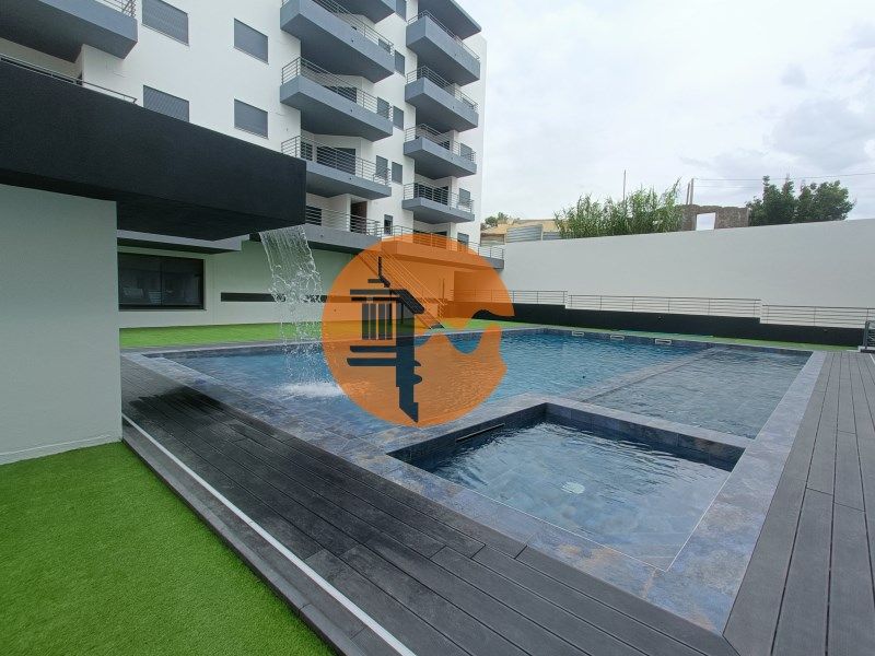 Property photo 3 of 28