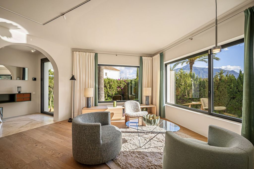 Property photo 3 of 34