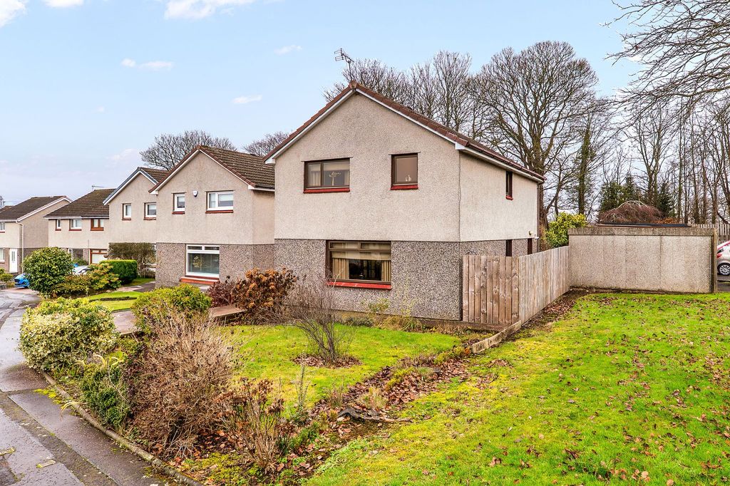 Property photo 1 of 31 Front