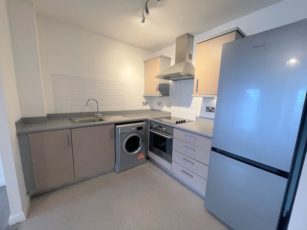 Property photo 3 of 12 Picture No. 23