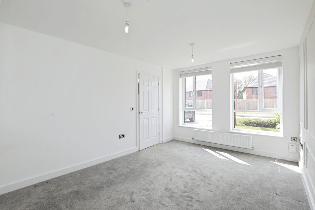 Property photo 2 of 15 Photo