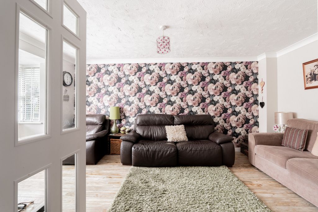 Property photo 2 of 36 4012242