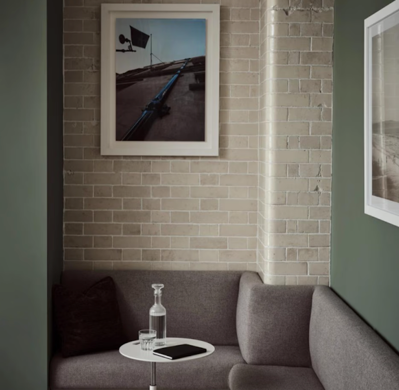 Property photo 2 of 9 Photo 1