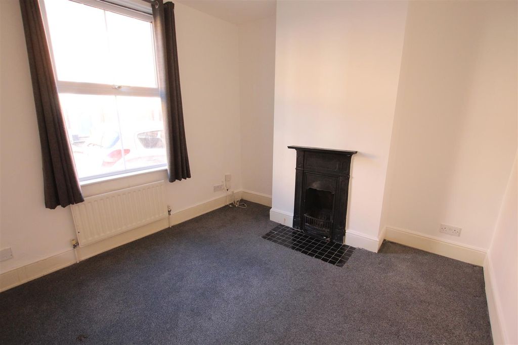 Property photo 2 of 12 Img_3443.Jpg