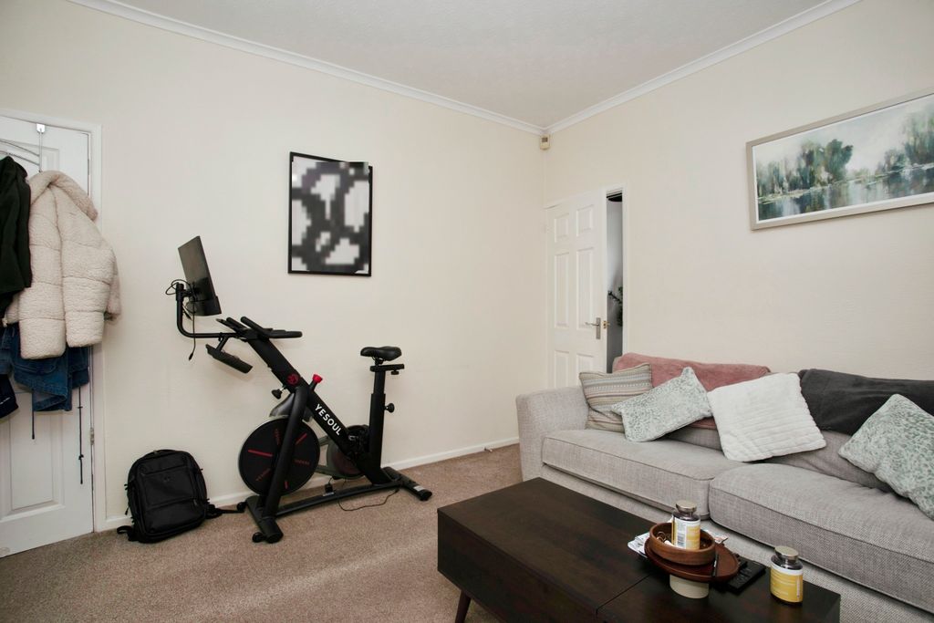 Property photo 3 of 14 Sitting Room