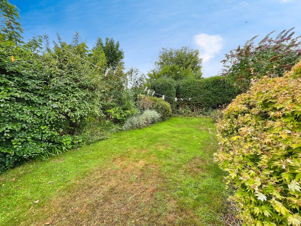 Property photo 2 of 8 Picture No. 01