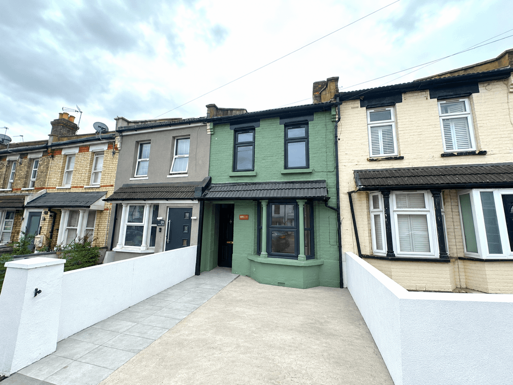 Property photo 1 of 14 Newly Renovated 3 Bed Terraced House For Sale Rucklidge Avenue, London Nw10