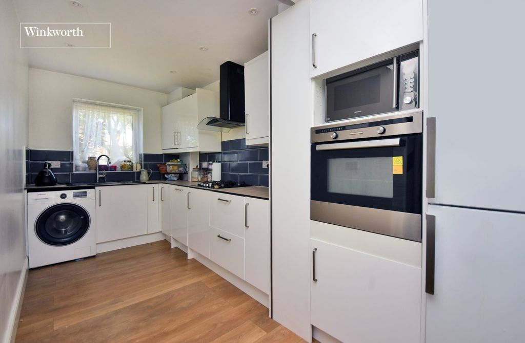Property photo 2 of 13 Picture No. 05