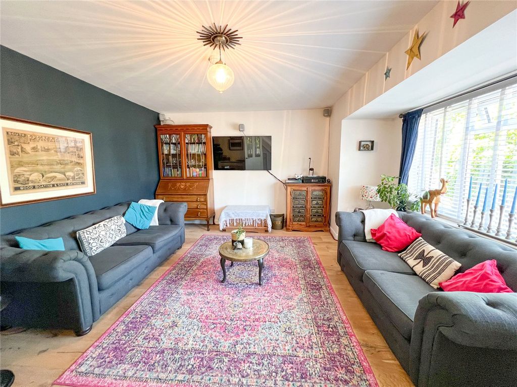 Property photo 2 of 14 Picture No. 04